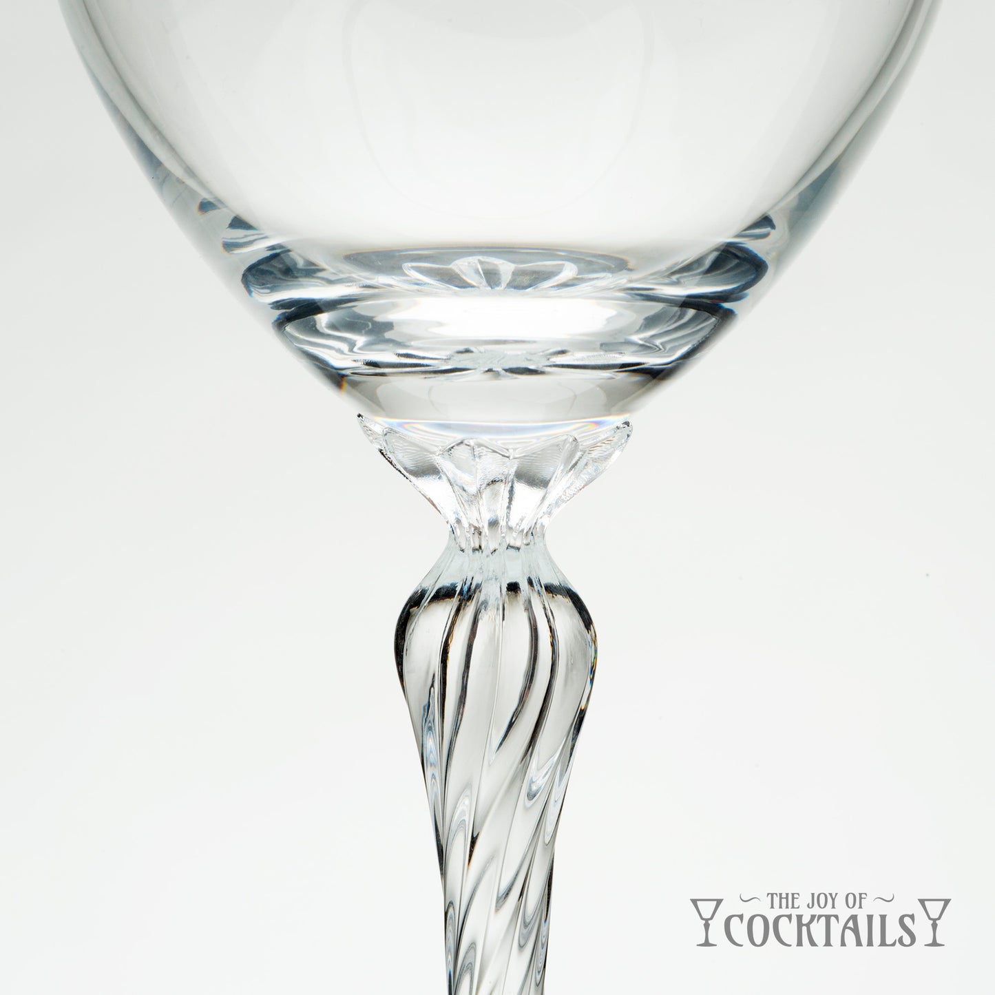 Lenox Monroe Gold Rim Stemware with clear glass, twisted stem