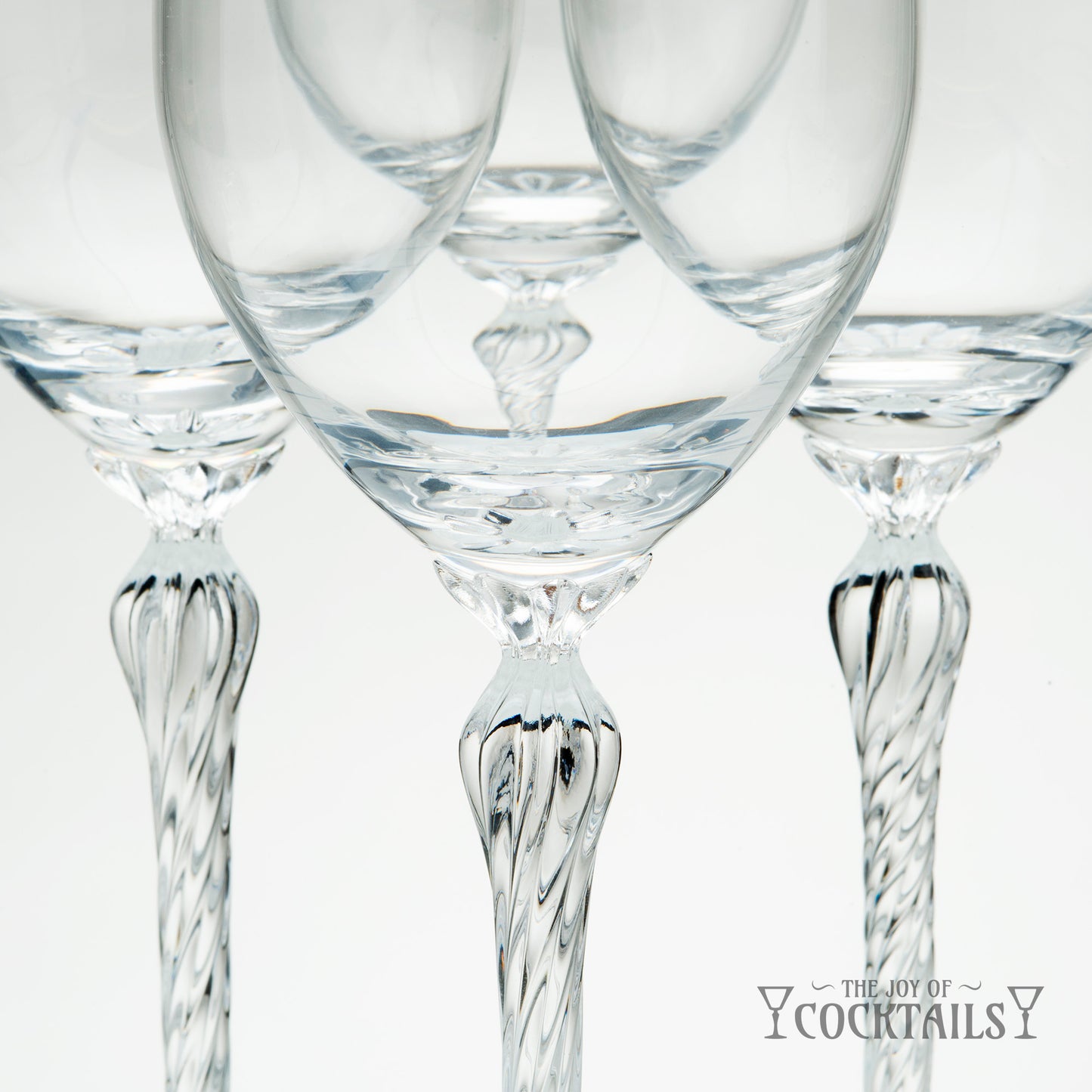Lenox Monroe Gold Rim Stemware with clear glass, twisted stem