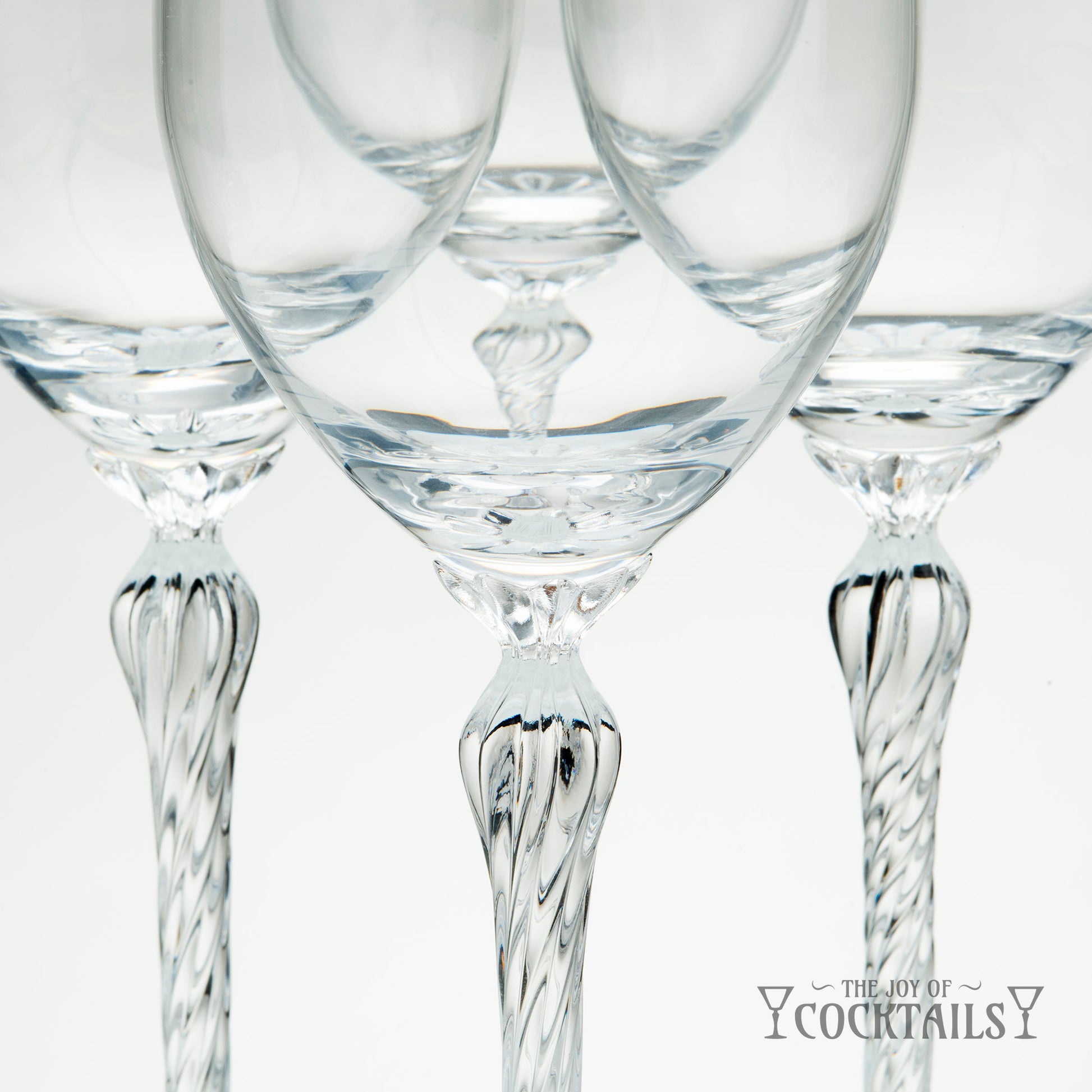 Lenox Monroe Gold Rim Stemware with clear glass, twisted stem